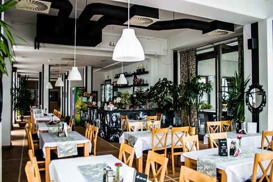 DoReMi Bistro